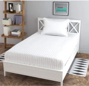 Single Bed With Pillow Cover